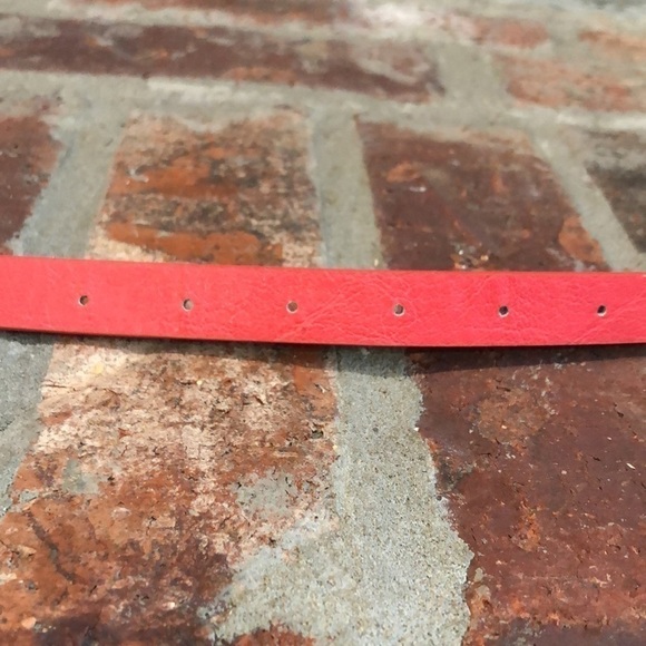 Women’s 3/4” wide coral belt with burnished gold tone and silver tone studs. 36” - Picture 4 of 5